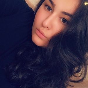 Meet your Posher, Nina